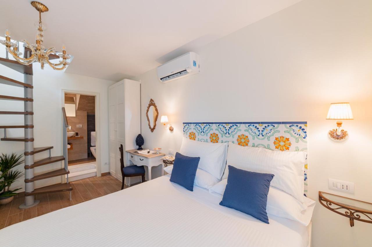 Ottaviano Suite - Elegante Attico Vista Mare Taormina Exterior photo