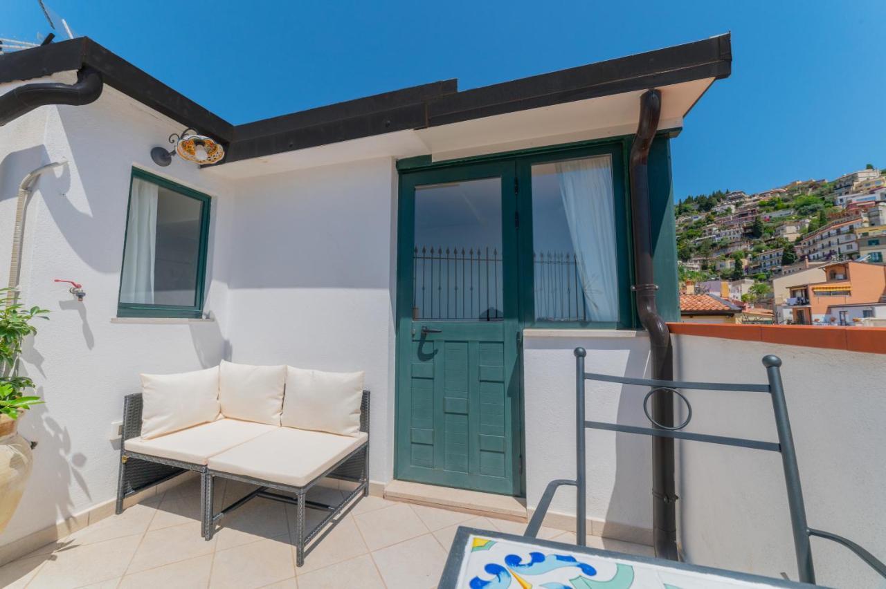 Ottaviano Suite - Elegante Attico Vista Mare Taormina Exterior photo